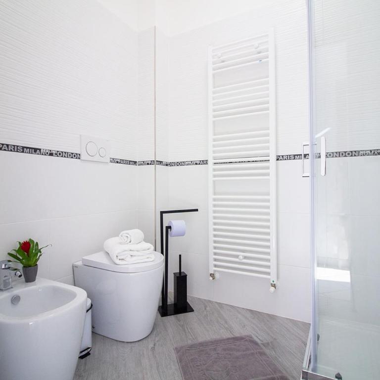 Athena Rooms - Parcheggio privato - Camera Matrimoniale Deluxe con Balcone - 21
