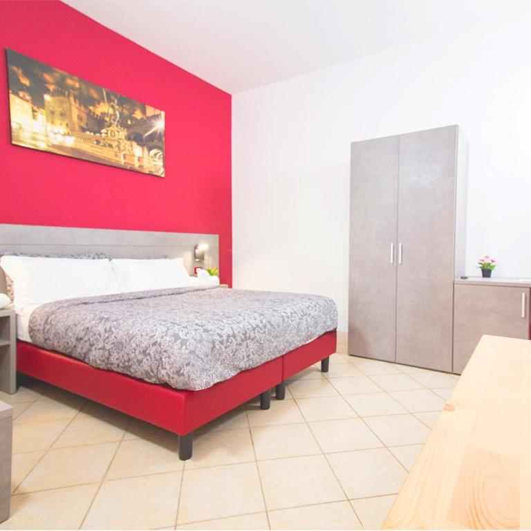 Athena Rooms - Parcheggio privato - Camera Matrimoniale Deluxe con Balcone - 10