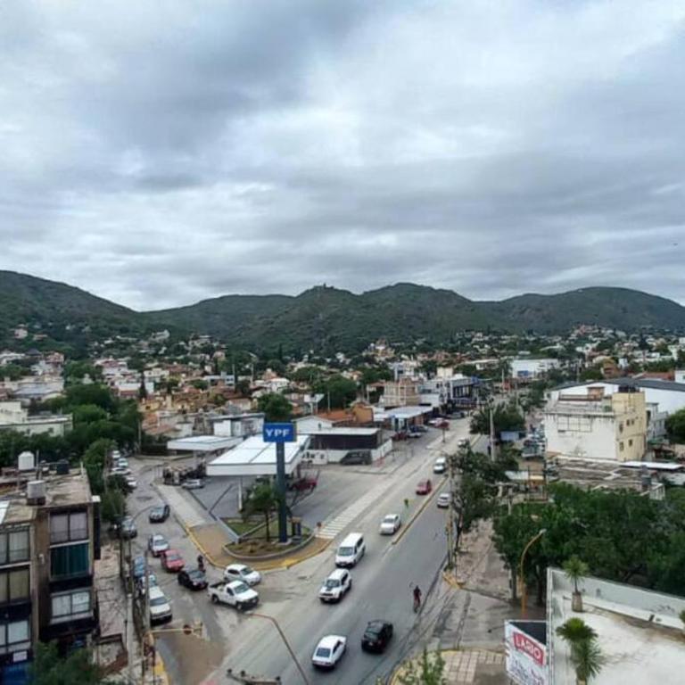 Departamento en Villa Carlos Paz centrico con cochera - Apartamento de 1 dormitorio - 4