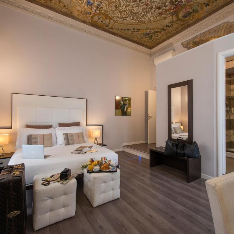 Arenula Suites - Camera Matrimoniale Deluxe - 1