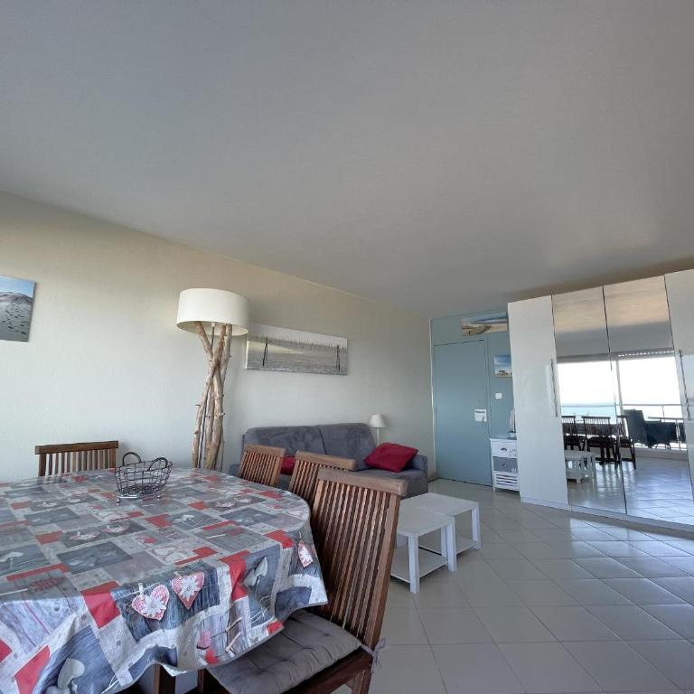 Appartement T2 proche centre avec terrasse et parking sous-terrain - FR-1-474-11 - Appartement (4 Adultes) - 7