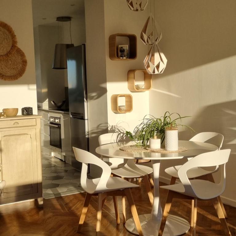 Belle vue MARSEILLE 9ème - Two-Bedroom Apartment - 32