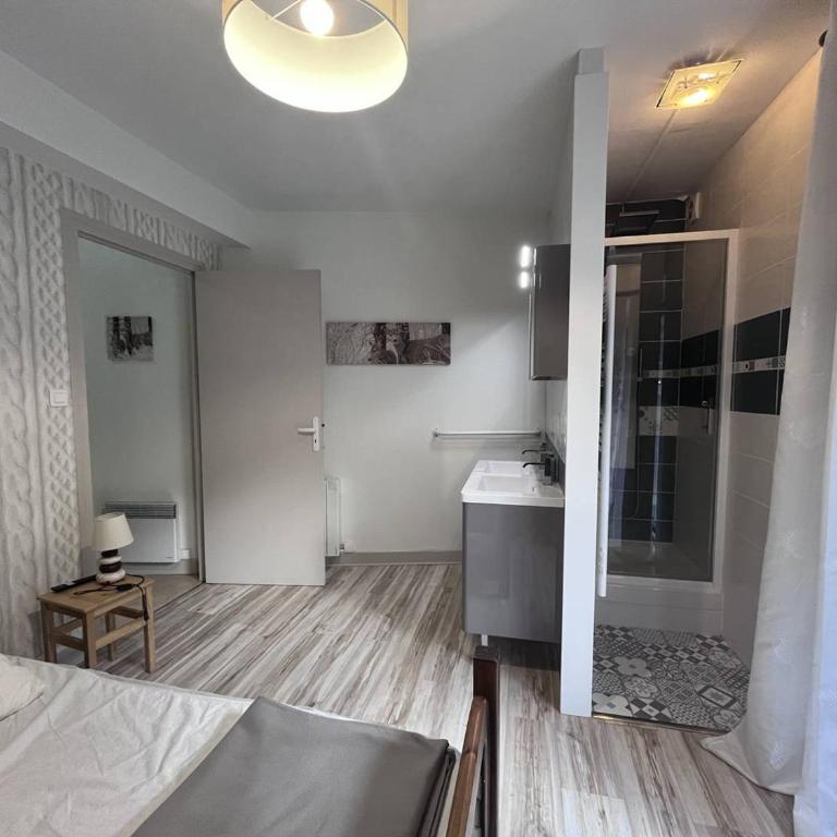 Spacieux chalet familial à Cauterets, 4 chambres, tout confort - FR-1-812-37 - Apartment - 9