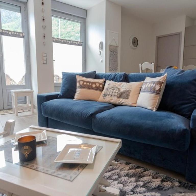 Chalet élégant au centre de Cauterets avec terrasse - FR-1-812-51 - Apartment - 6