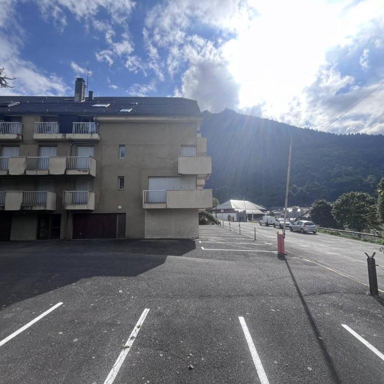 Studio confortable 3/4 pers. avec parking à Cauterets - FR-1-812-12 - Apartment - 6