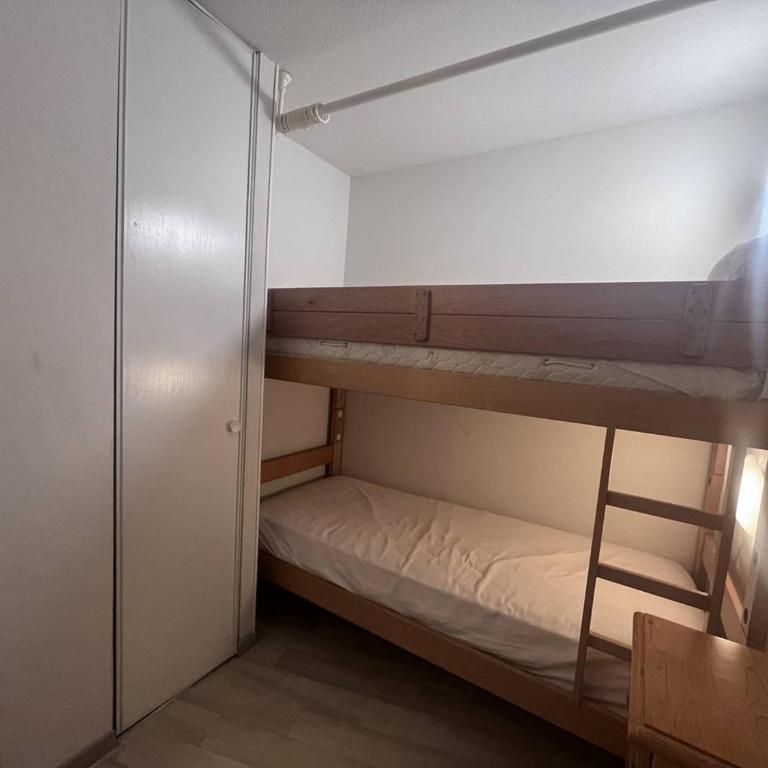 Charmant appartement à Cauterets avec parking et proche des pistes - FR-1-812-52 - Apartment - 5