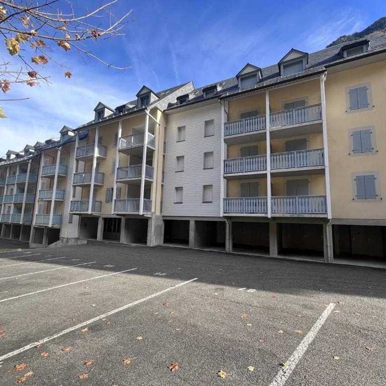 Confort et Vue Montagne : Appartement 2 Chambres à Cauterets - FR-1-812-61 - Apartment - 8
