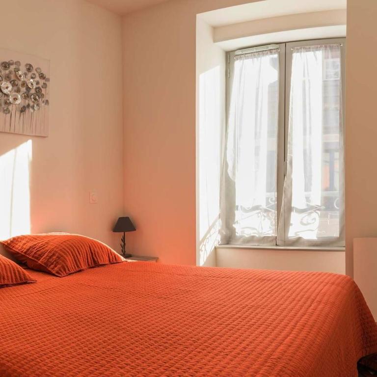 Appartement rénové 3 ch, centre-ville Cauterets - FR-1-812-39 - Apartment - 4