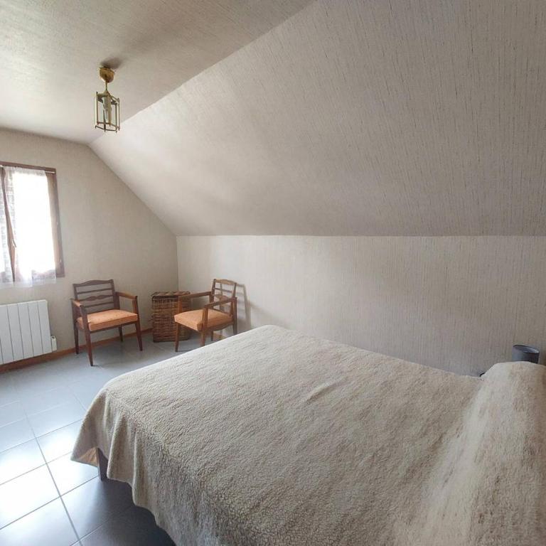 Maison spacieuse à Cauterets : 4 chambres, garage, sans animaux - FR-1-812-102 - Maison de Vacances - 8