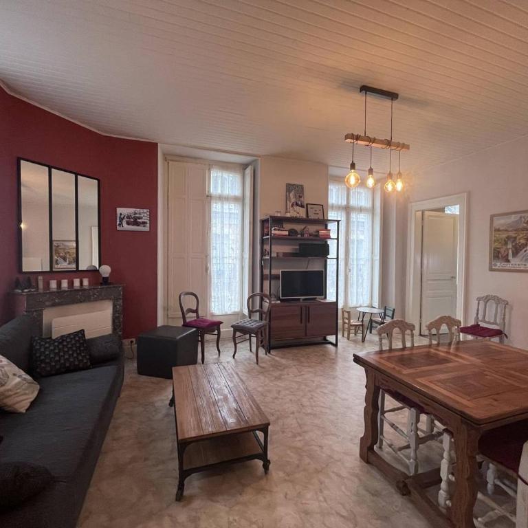 Appartement lumineux avec 2 ch. au cœur de Cauterets - FR-1-812-70 - Apartment - 1