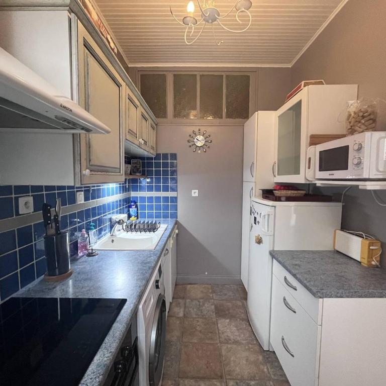 Appartement lumineux avec 2 ch. au cœur de Cauterets - FR-1-812-70 - Apartment - 2