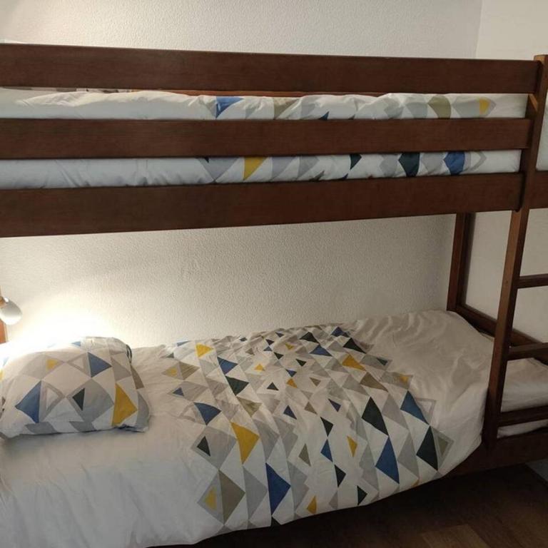 Studio à Cauterets avec piscine et animaux admis - FR-1-812-94 - Appartement - 2