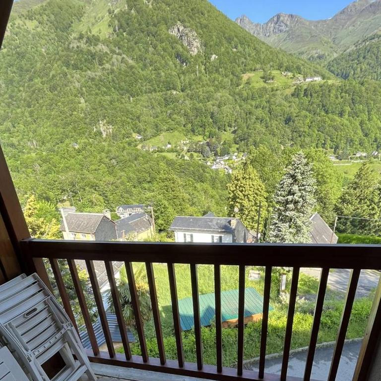 Charmant Chalet pour 4 à Cauterets avec Balcon et Bienvenue offerte - FR-1-812-98 - Appartamento - 8