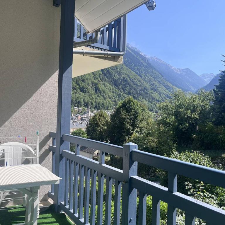 Charmant appartement avec terrasse et parking privé à Cauterets - FR-1-812-110 - Apartment - 9