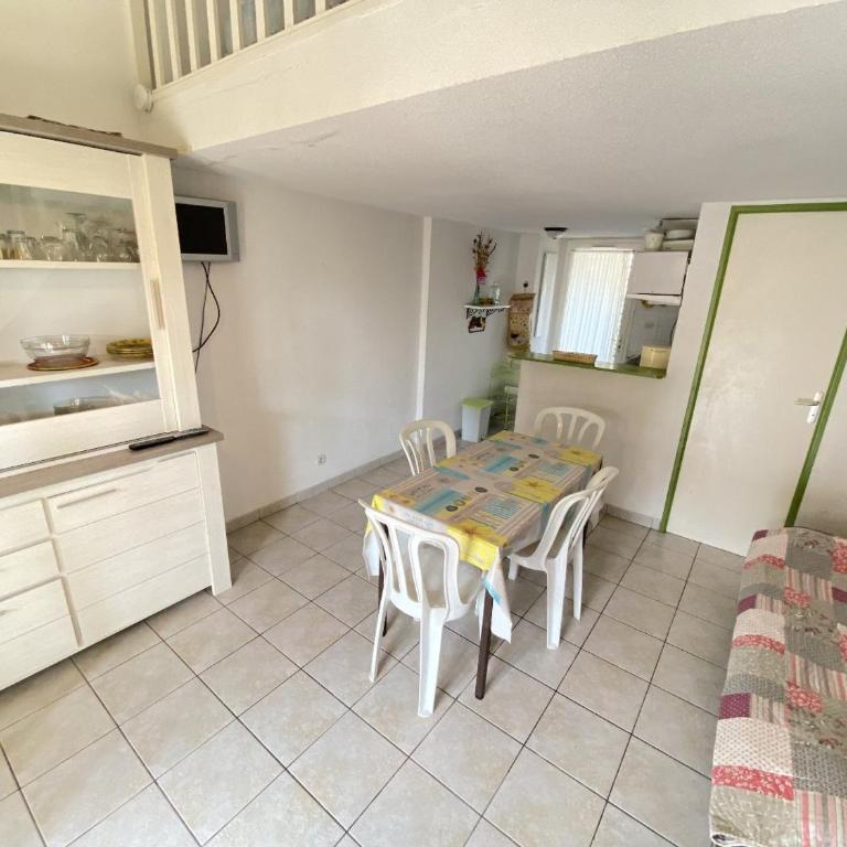 Pavillon 5 pers avec piscine et parking à Valras-Plage - FR-1-781-60 - Ferienhaus - 9