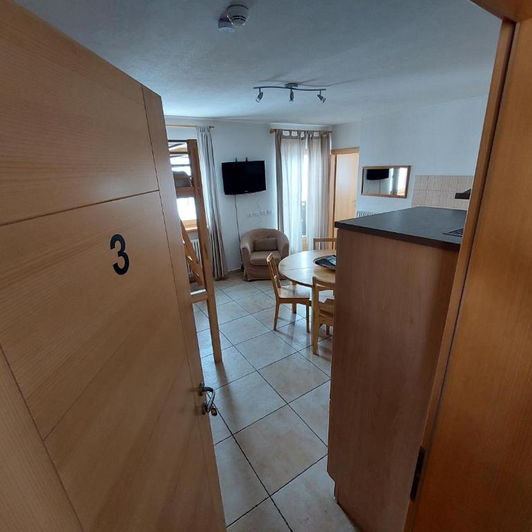 Chalet Baita Zelda - Appartamento con Vista e Balcone - 10