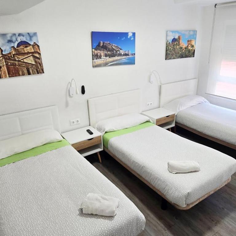 San Francisco - Three-Bedroom Apartment - 17