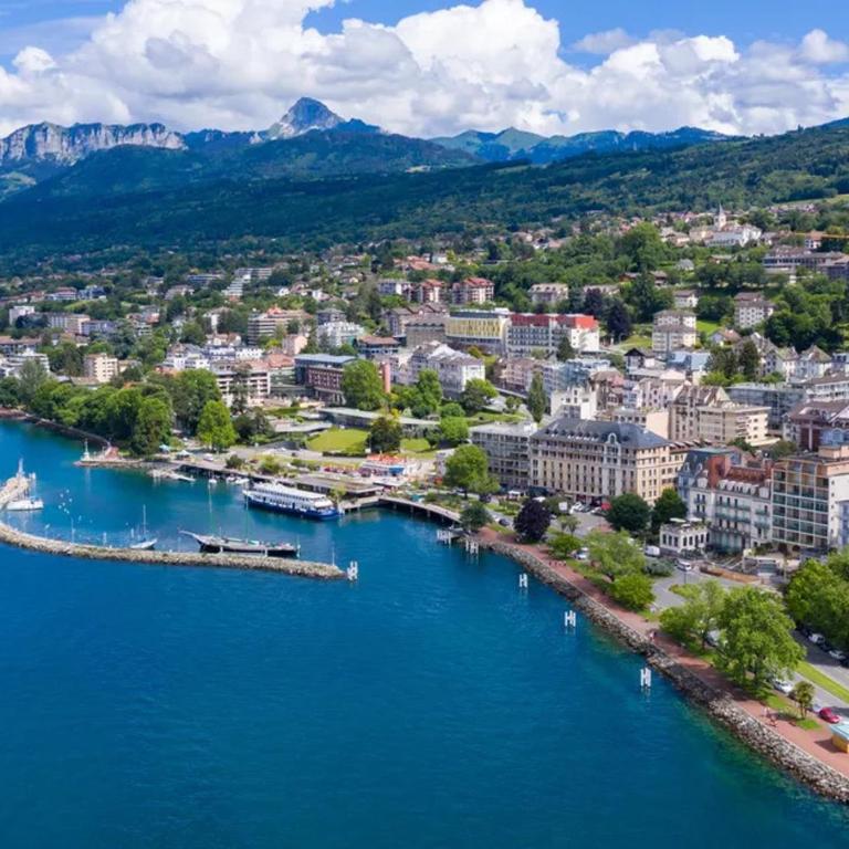 Appartement confortable avec piscine et parking à Évian-les-Bains - Appartement 1 Chambre - 9