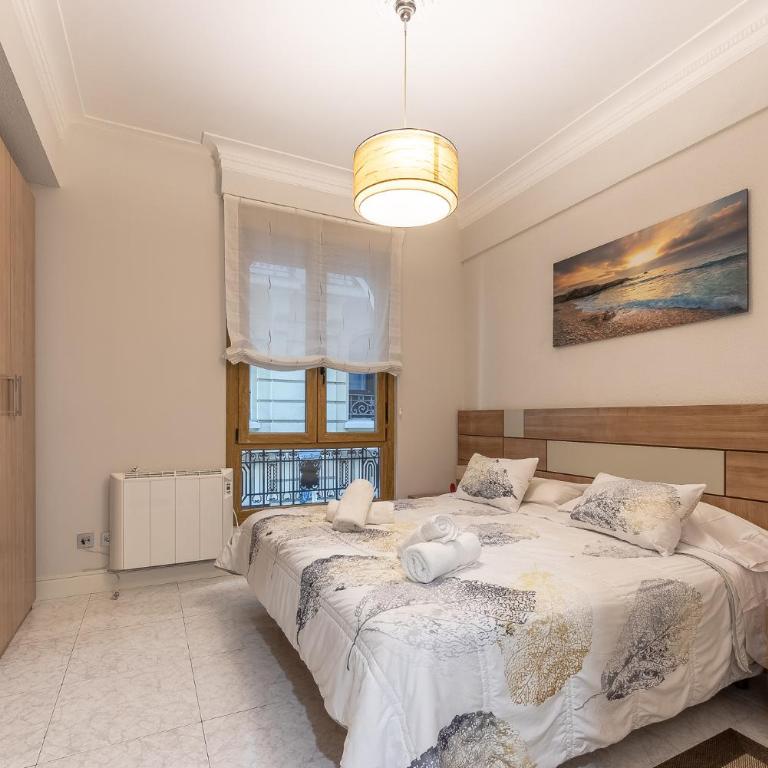 Apartamento en el mismo corazón del Casco Viejo - Three-Bedroom Apartment - 1
