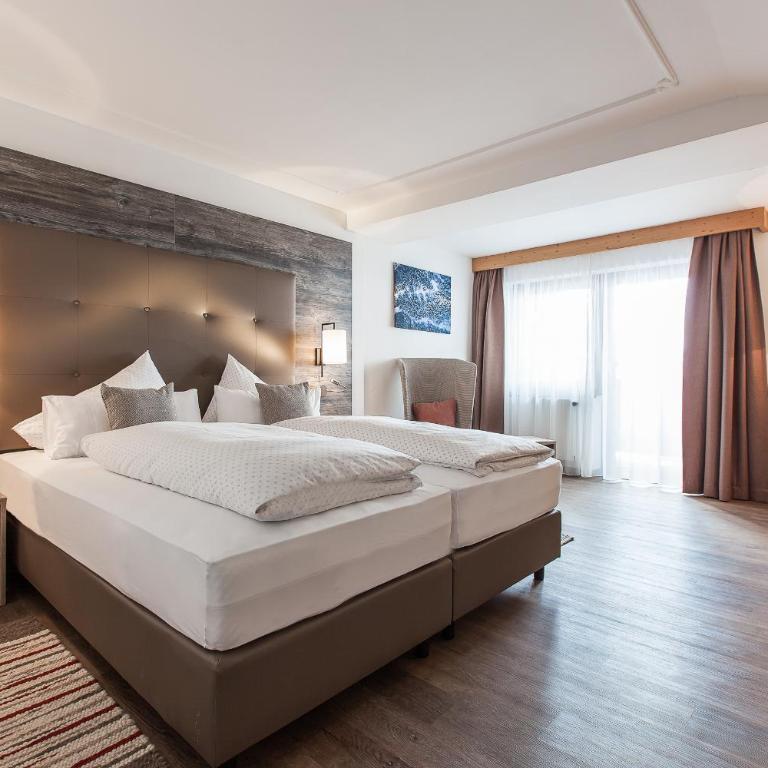 Alpenhotel Tirolerhof - Superior Doppelzimmer - 2