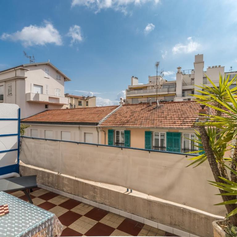 Studio with large terrace sea view 4th floor - Studio - 8