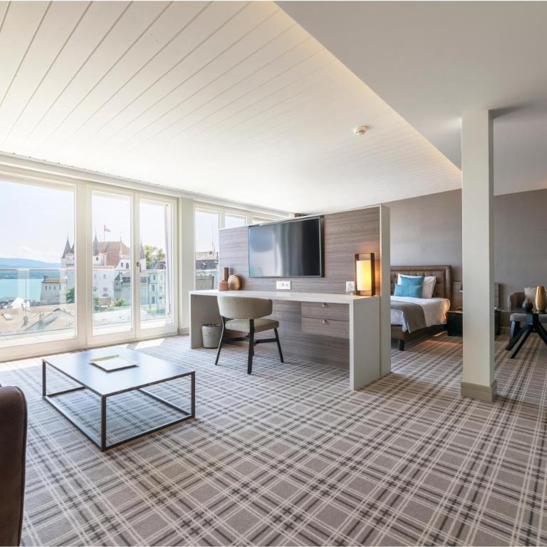 Ambassador Boutique Hotel - Suite - 8