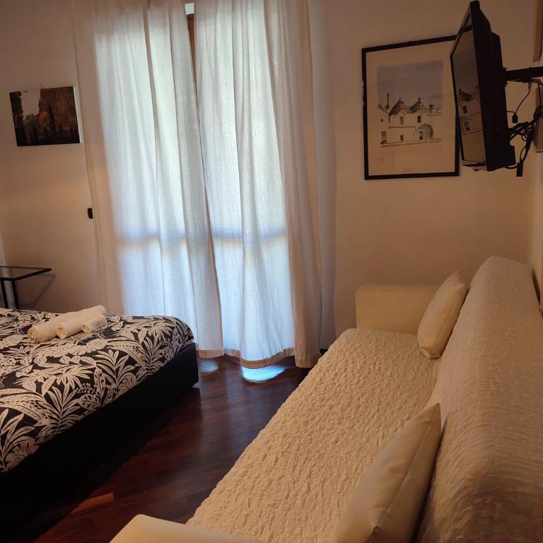 Leonardo Rome Holidays - King Room with Balcony - 3