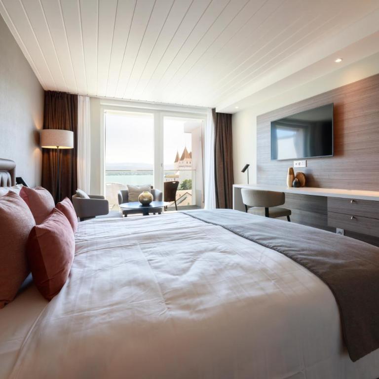 Ambassador Boutique Hotel - Junior Suite - 8