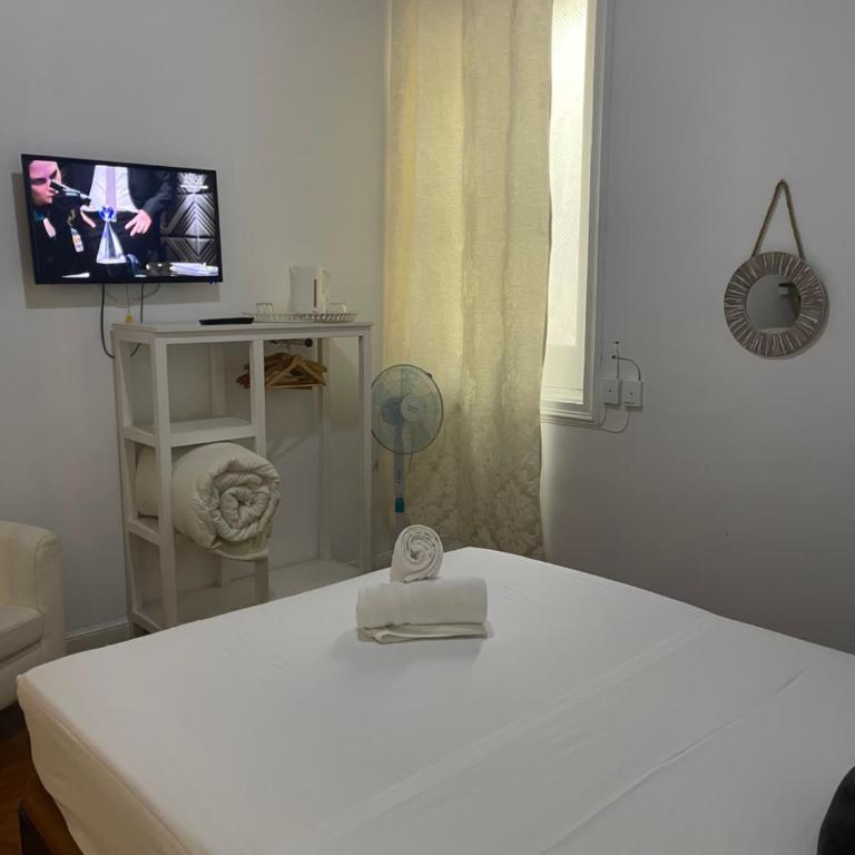 Grand Via House - Standard Double Room with Internal Bathroom - 2