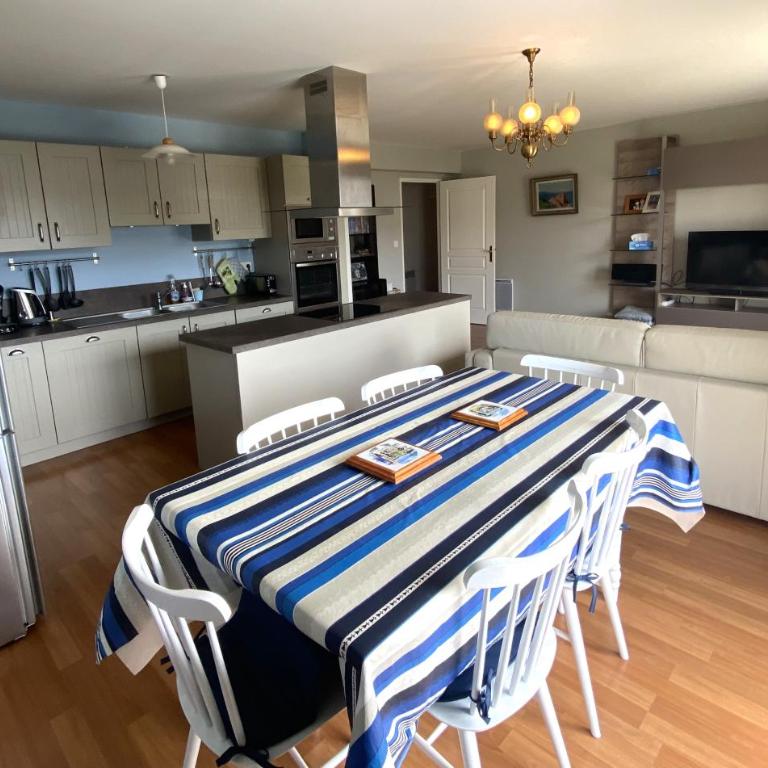 Appartement avec WIFI, balcon au centre de PERROS-GUIREC - Réf 959 - Apartment mit 2 Schlafzimmern - 1