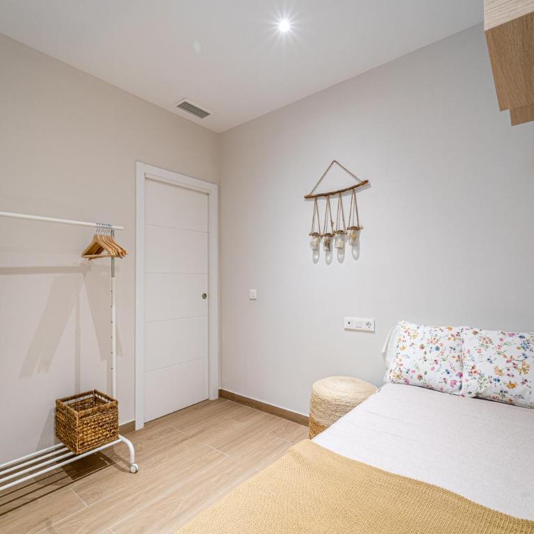 CentroBeach Apartment Fuengirola 250m from Beach - Two-Bedroom Apartment - 18