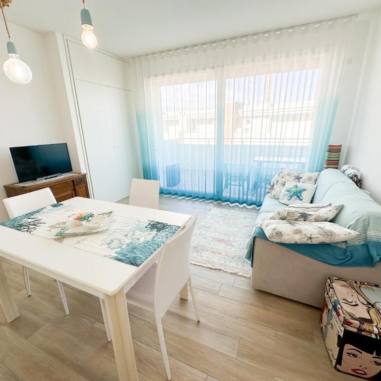 Piscina, Vicno al Mare - LE PALME - Appartamento con 2 Camere da Letto - 3