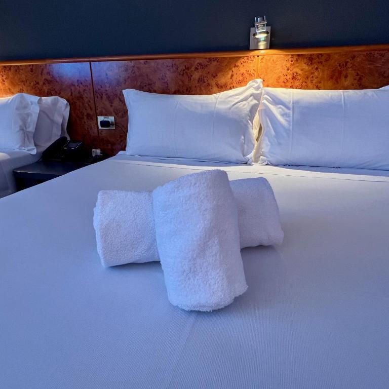 AP Hotel Madrid Airport - Habitación Familiar Cuádruple - 2 camas - 2