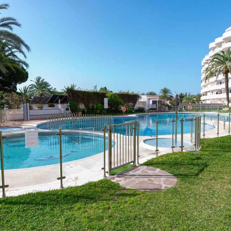 Moderno estudio y piscina a 50 metros de la playa - Apartamento de 1 dormitorio - 15