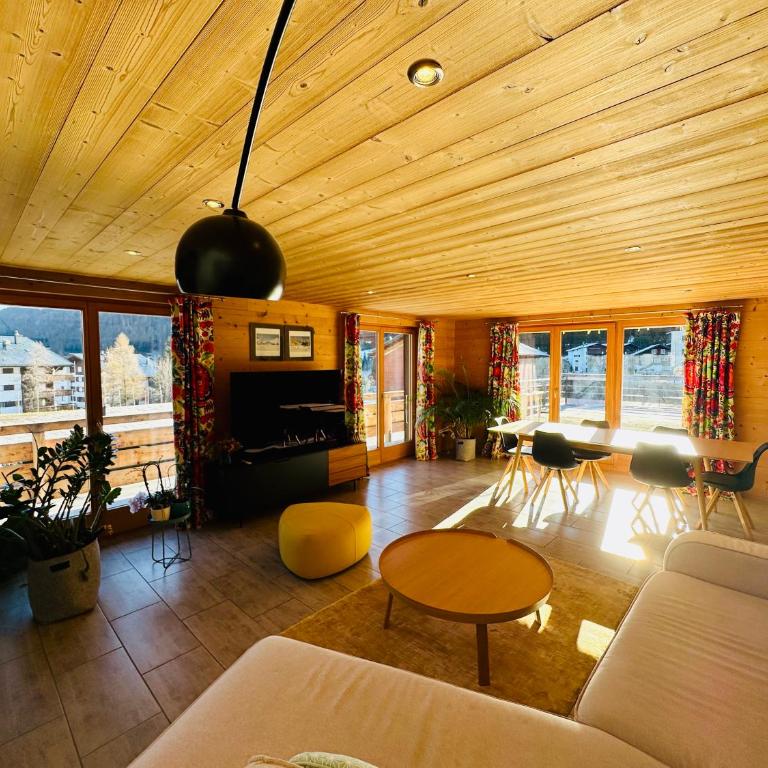 Chalet EVEREST - Apartment mit 2 Schlafzimmern mit Balkon und Terrasse - 1