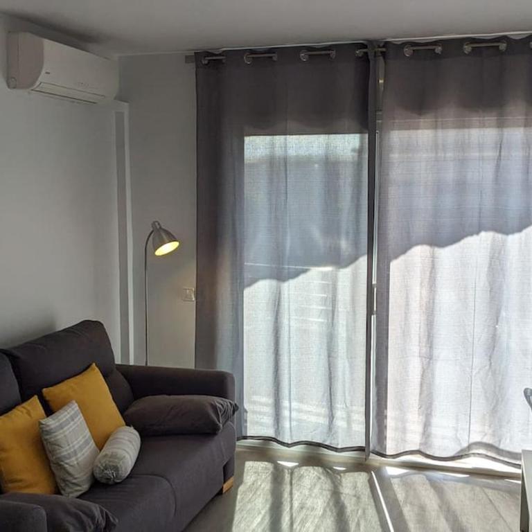 Cozy, sunny and close to the beach - One-Bedroom Apartment - 15
