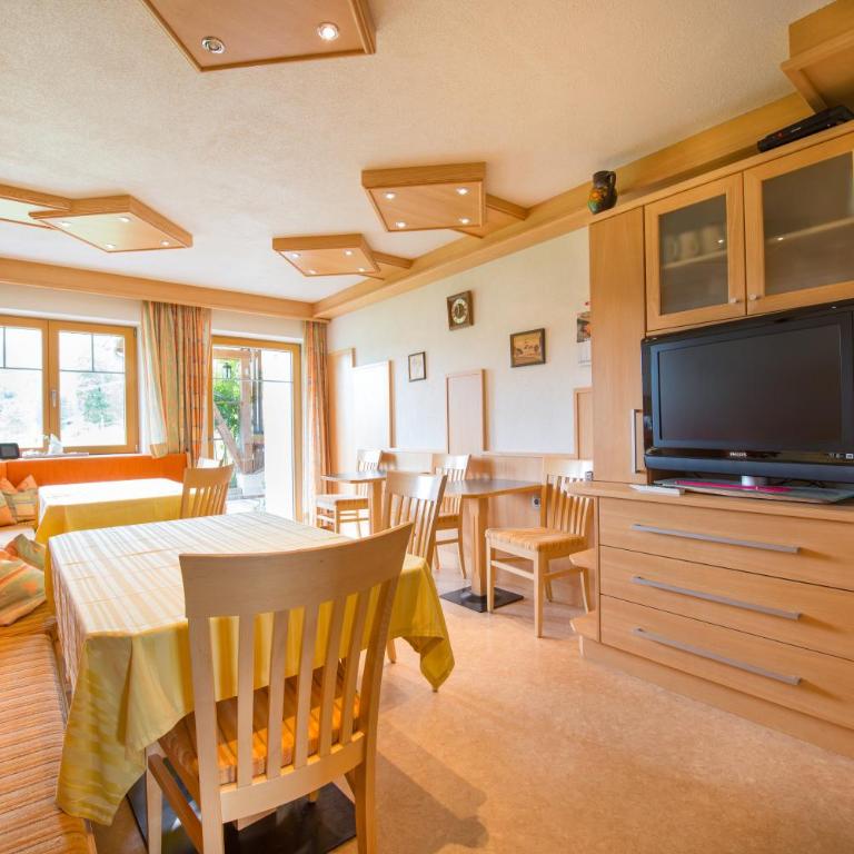 Pension Anderla - Doppelzimmer - 9