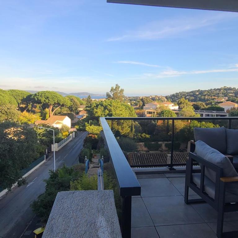 Appartement climatisé T3 vue mer de 63 M2 - 2 chambres et belle terrasse de 23 M2 - Appartement 2 Chambres avec Terrasse et Vue sur la Mer - 30