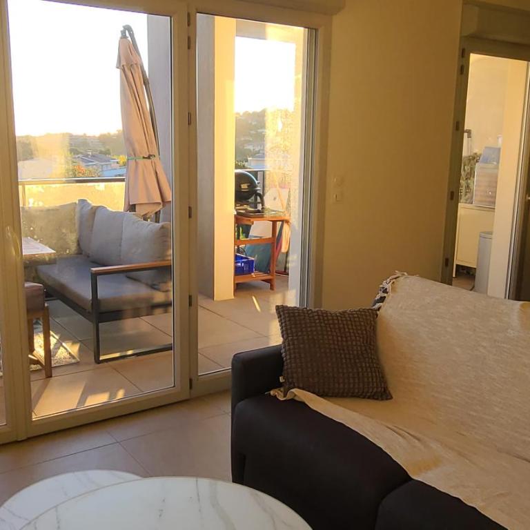 Appartement climatisé T3 vue mer de 63 M2 - 2 chambres et belle terrasse de 23 M2 - Appartement 2 Chambres avec Terrasse et Vue sur la Mer - 13