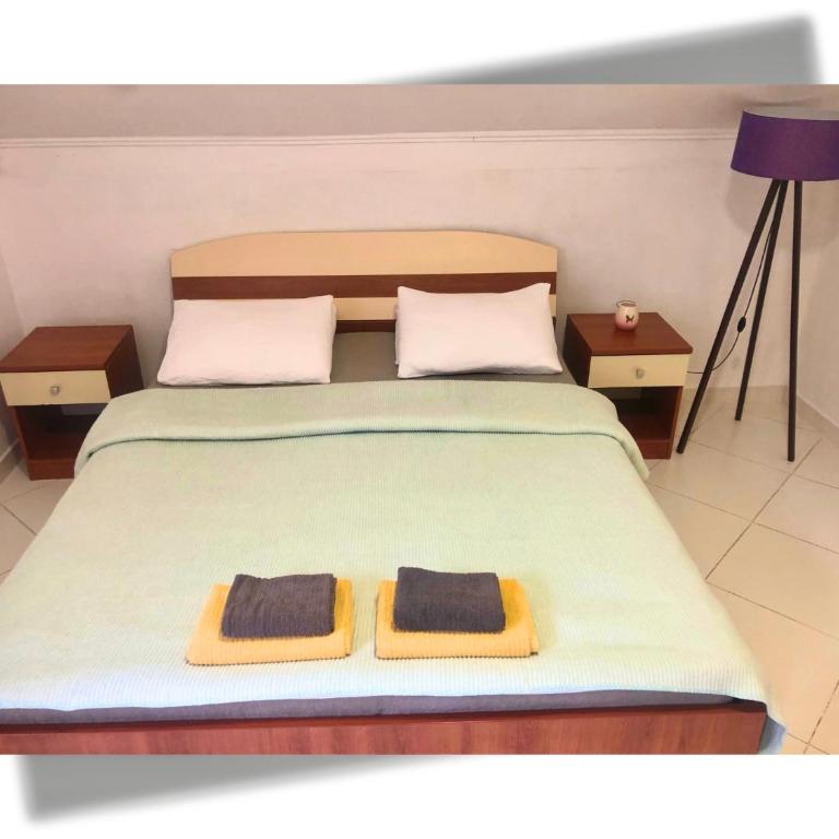 Apartments Djurovic - Double Room with Balcony and Sea View - 18