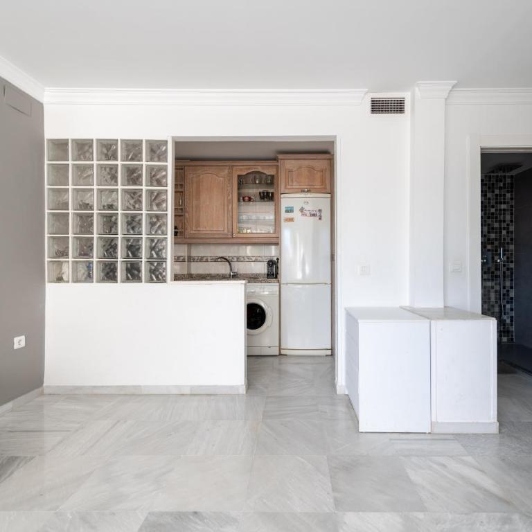 Frente al Mar y Paseo marítimo en el centro Marbella - Apartamento de 1 dormitorio - 13