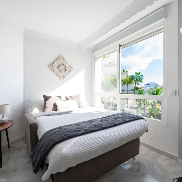 Frente al Mar y Paseo marítimo en el centro Marbella - Apartamento de 1 dormitorio - 3