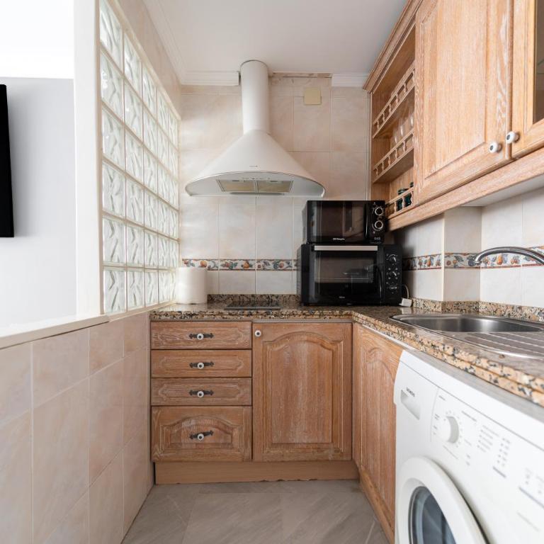 Frente al Mar y Paseo marítimo en el centro Marbella - Apartamento de 1 dormitorio - 14