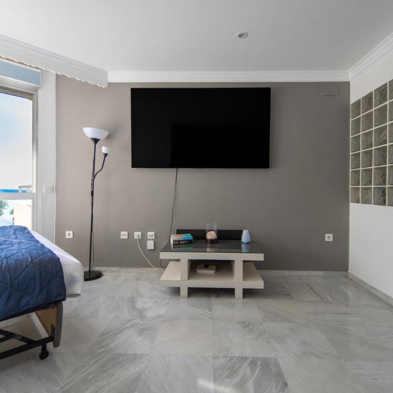 Frente al Mar y Paseo marítimo en el centro Marbella - Apartamento de 1 dormitorio - 4