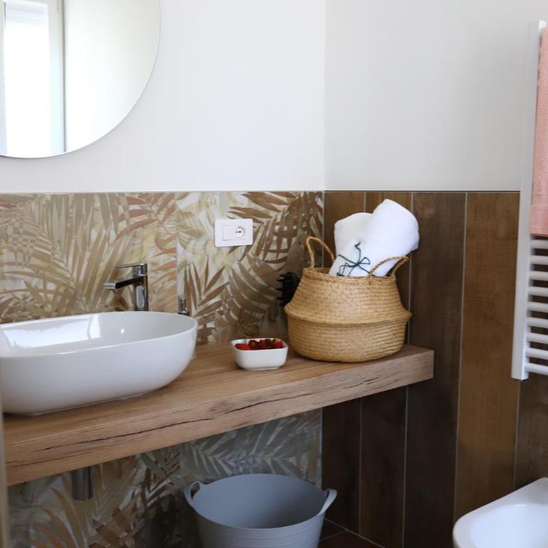 Le Nespole - Camera Matrimoniale con Bagno Privato - 6