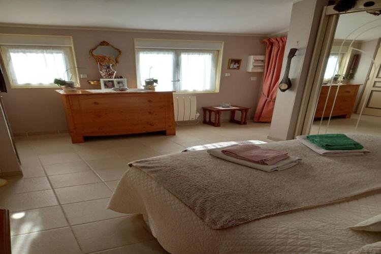 Charming town centre house with garden - Maison de Vacances 1 Chambre - 10