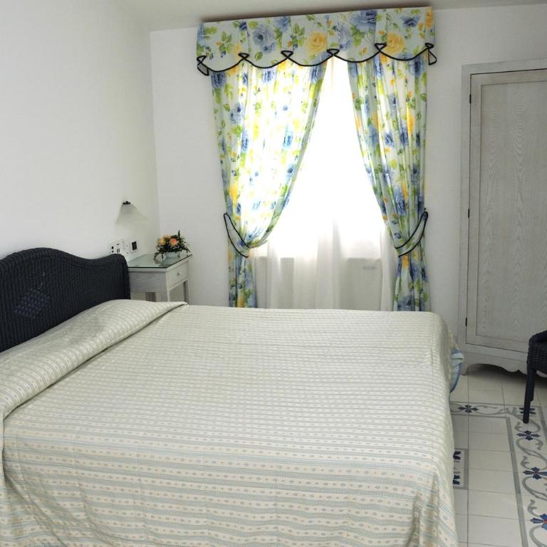 Villa Irlanda Grand Hotel - Camera Tripla Comfort - 2