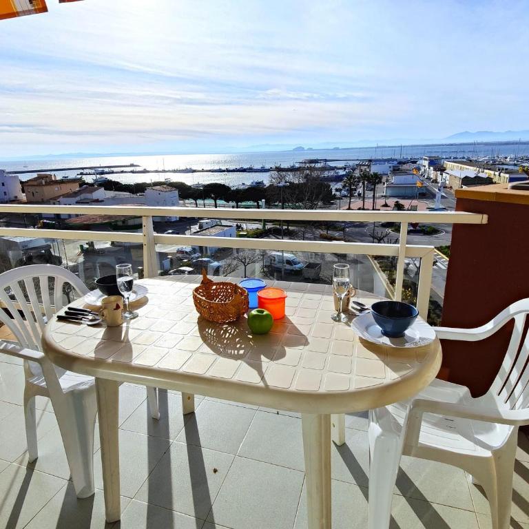 Apartamento Moderno en Roses - Cerca del Puerto, Aire Acondicionado - ES-258-30 - Apartamento - 1