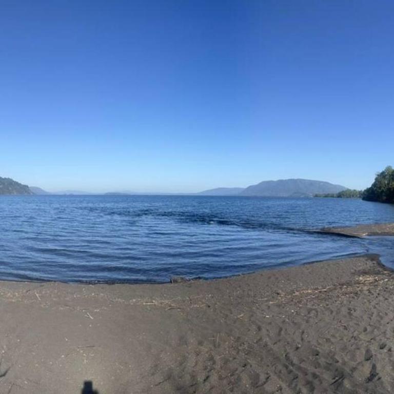 Escape to Our Cosy Wooden Cabin on Lake Calafquén - Casa de 4 dormitorios - 9