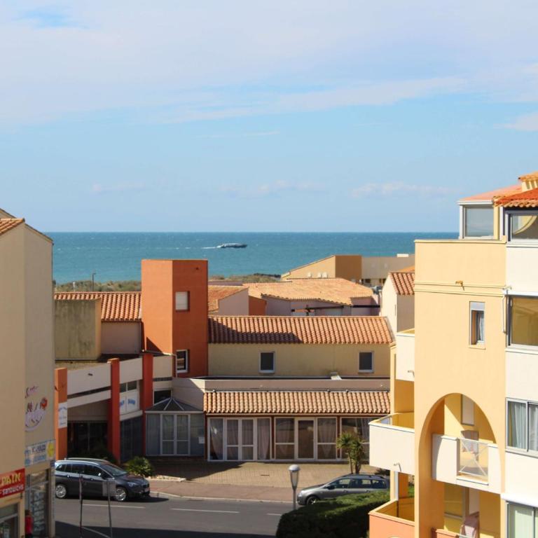 T2 climatisé avec piscine et parking à 100m de la mer - FR-1-607-207 - Apartment - 12